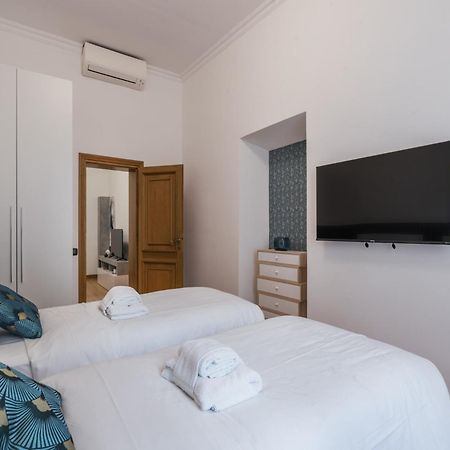 The Best Rent - Four-Room Apartment A Few Steps From The Trevi Fountain Dış mekan fotoğraf